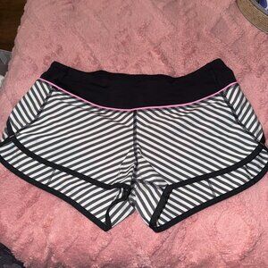Vintage Lulu Hotties Size 6